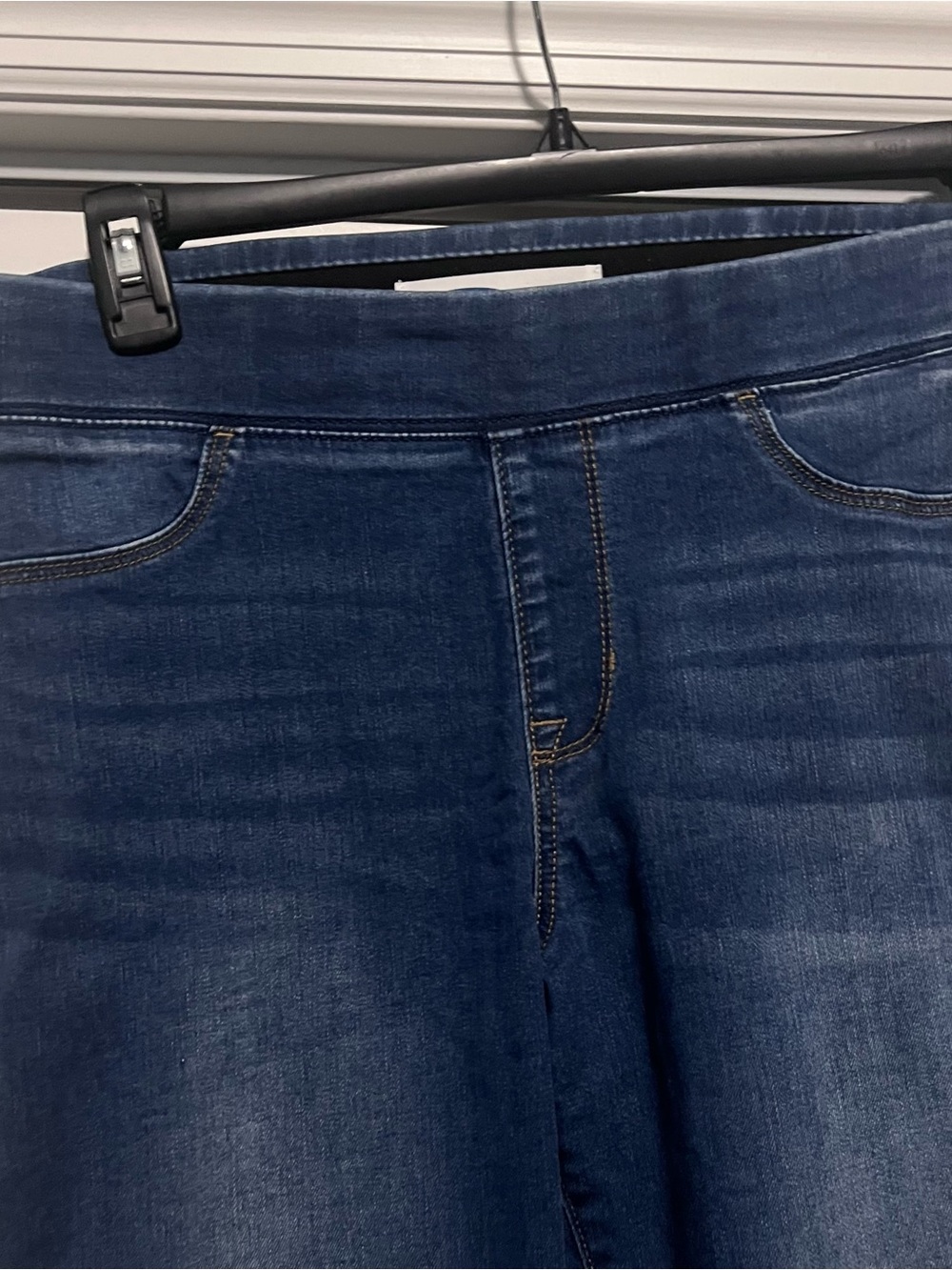 Old Navy Rockstar Pull On Jeggings - Picture 2 of 6